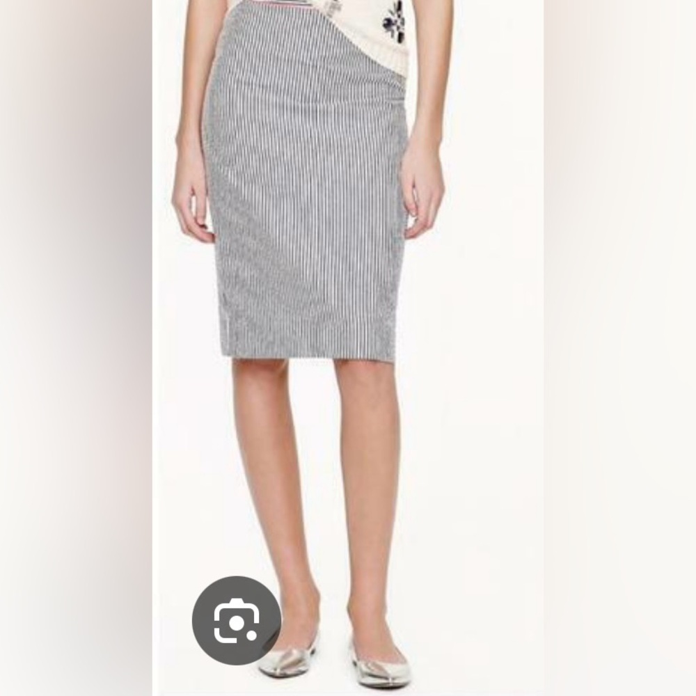 J. Crew pinstriped seersucker pencil skirt size 0